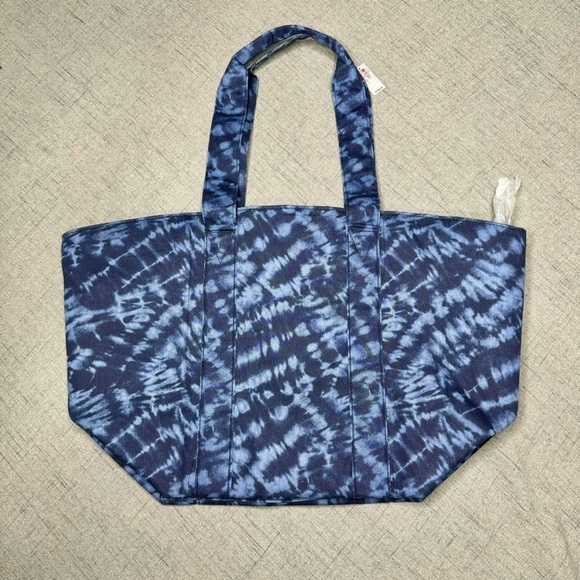 Victoria’s Secret Blue Tie Dye Weekender Tote Bag Large Nwt - Picture 6 of 7